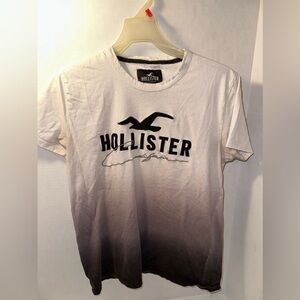 Hollister size small tee shirt